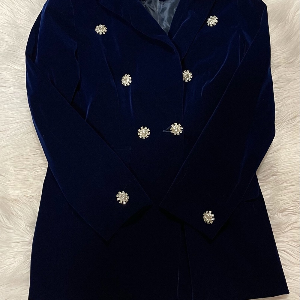 Pants suit